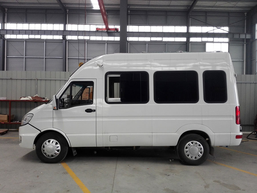 程力依維柯A37房車(chē)